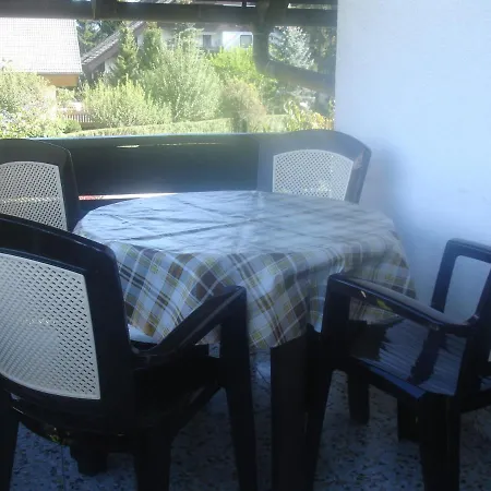 Tiffany アパート ブレッド